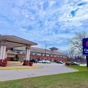 Hotel Comfort Inn & Suites Ambassador Bridge cazare Windsor