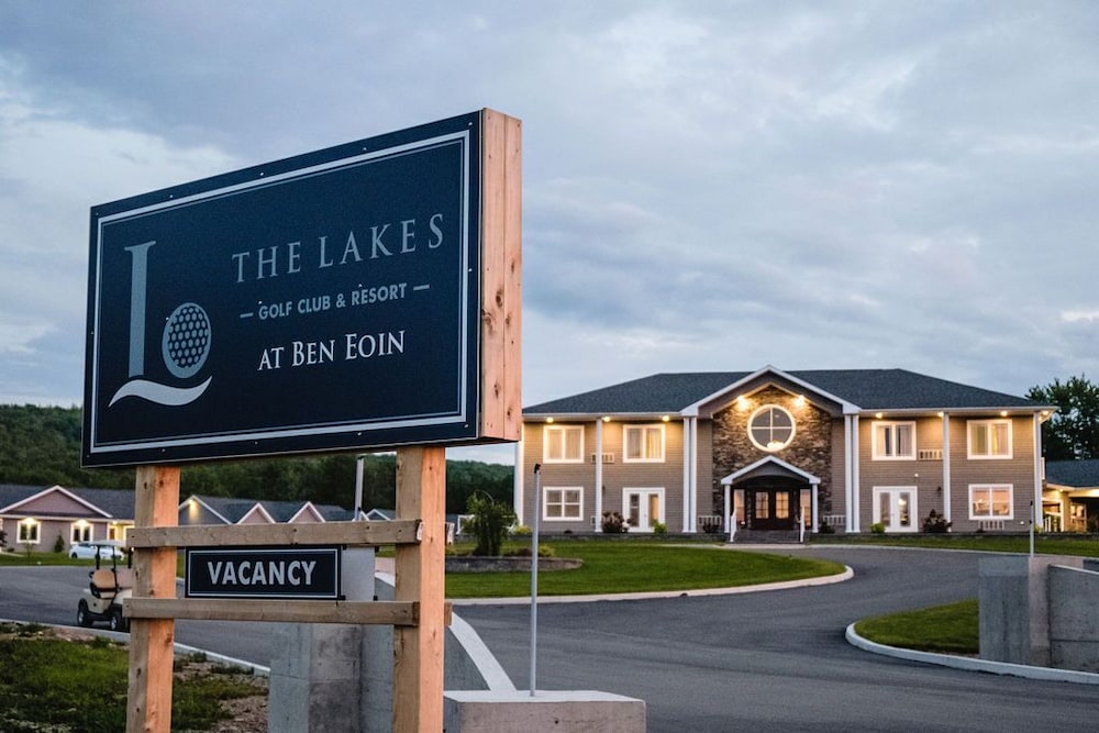 Hotel The Lakes At Ben Eoin Golf Club And Resort