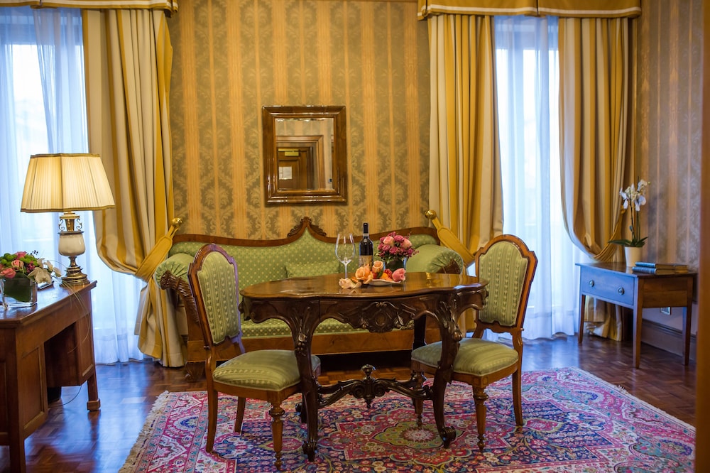 Due Torri Hotel