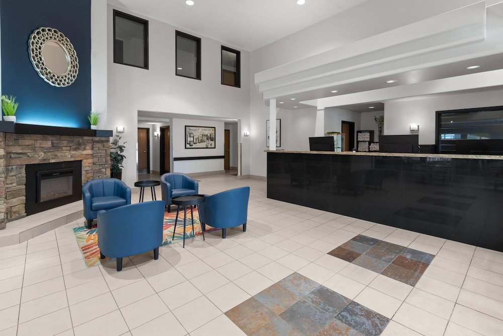 Hotel Super 8 By Wyndham Quebec City