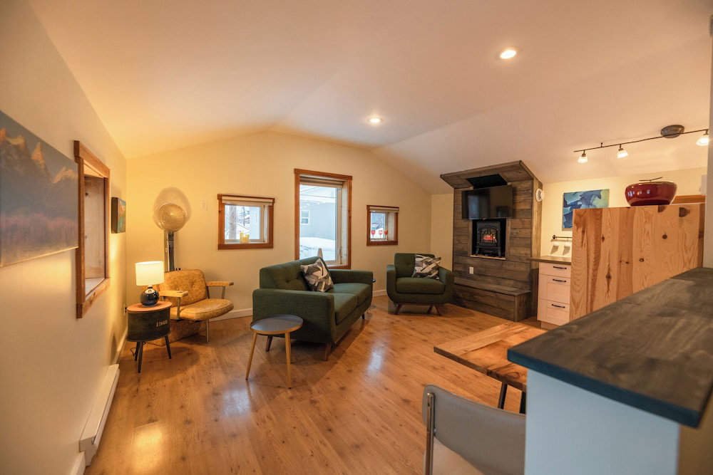 Hotel Downtown Whitehorse - Treehouse
