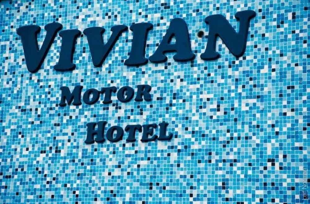 Hotel Vivian Motor Hotel
