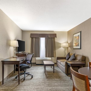 Hotel Best Western Plus Pembina Inn & Suites cazare St. Adolphe