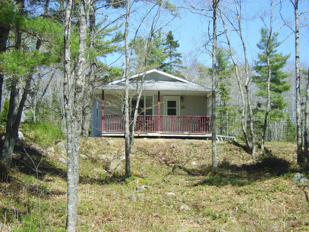 Hotel Roseway River Cottages