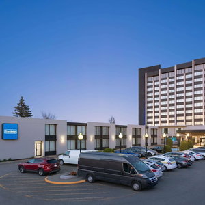 Hotel Travelodge By Wyndham Hotel & Convention Centre Quebec City cazare L'Ancienne-Lorette