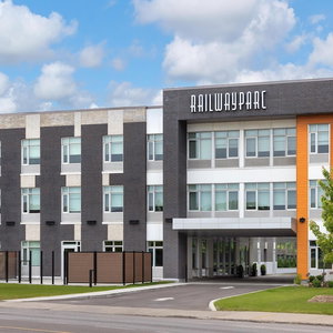Hotel Hotel Railwayparc Montreal, Tapestry Collection By Hilton cazare Notre-Dame-de-Grace