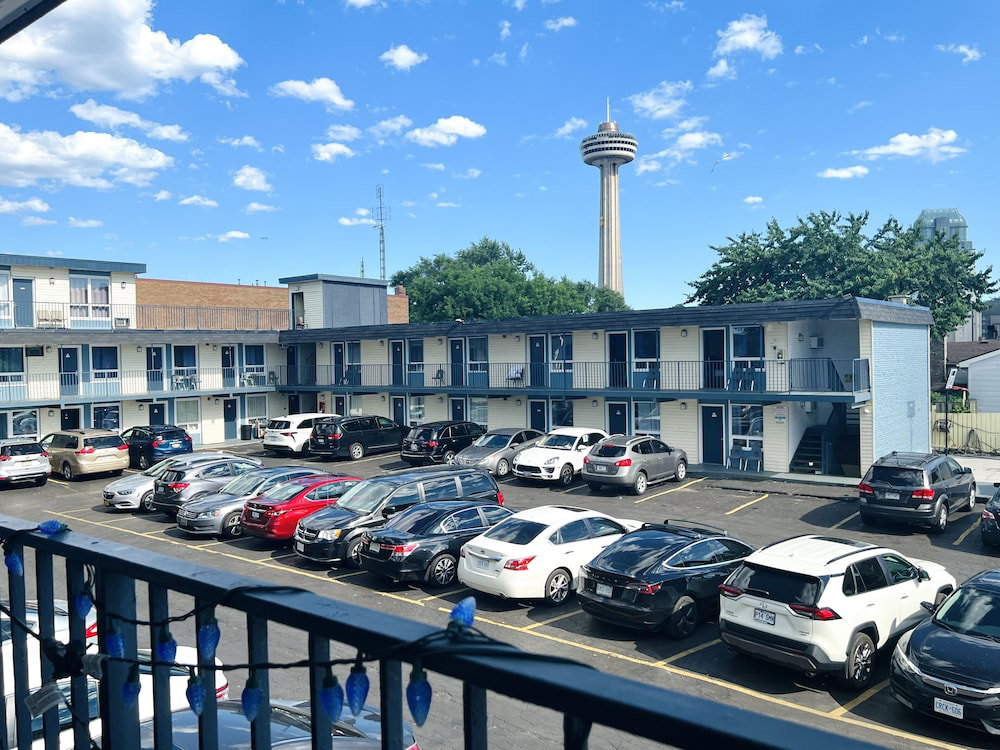 Hotel Fairway Inn By The Falls
