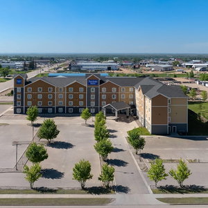 Hotel Travelodge Suites By Wyndham Estevan cazare Estevan