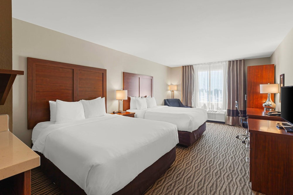 Hotel Comfort Inn & Suites