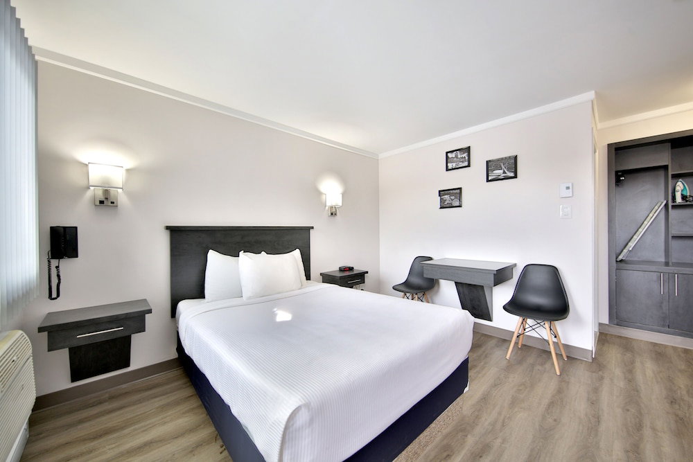 Hotel Motel Newstar Laval
