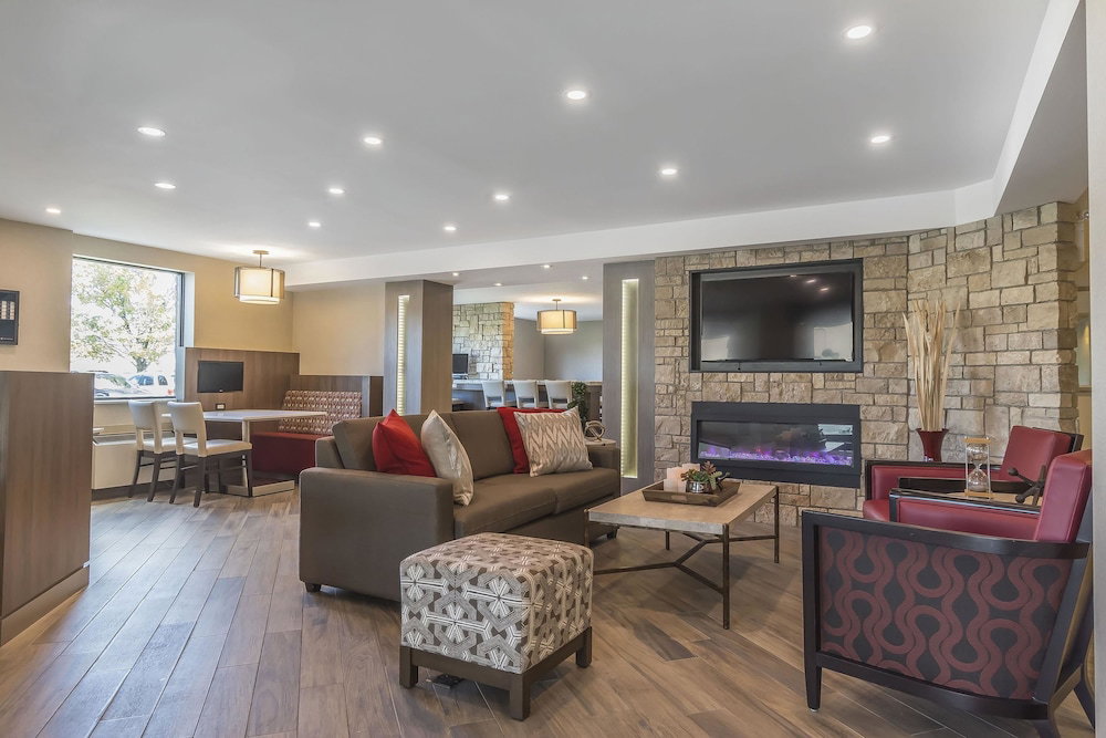 Hotel Spark By Hilton Oshawa