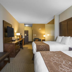 Hotel Comfort Suites Saskatoon cazare Saskatoon