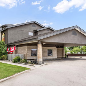 Hotel Super 8 By Wyndham Winnipeg West cazare Headingley