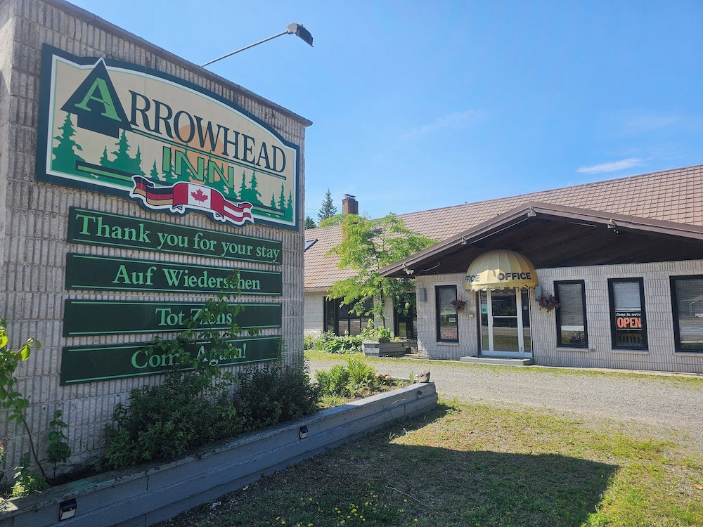 Hotel Arrowhead Inn By Baaman's