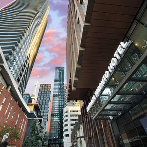 Hotel Hotel Riu Plaza Toronto cazare Bay Street Corridor