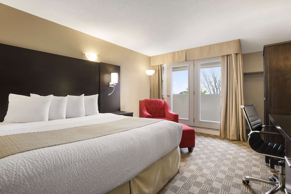 Hotel Days Inn & Suites By Wyndham North Bay Downtown