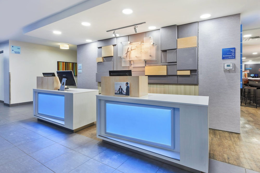 Hotel Holiday Inn Express Winnipeg Airport - Polo Park By Ihg