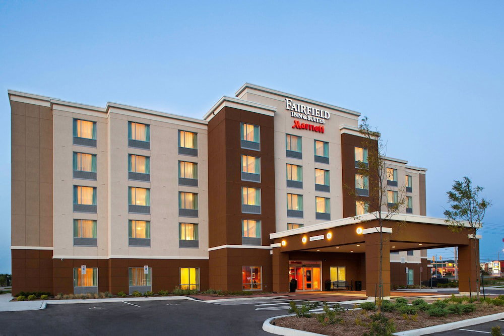 Hotel Fairfield Inn & Suites By Marriott Toronto Mississauga