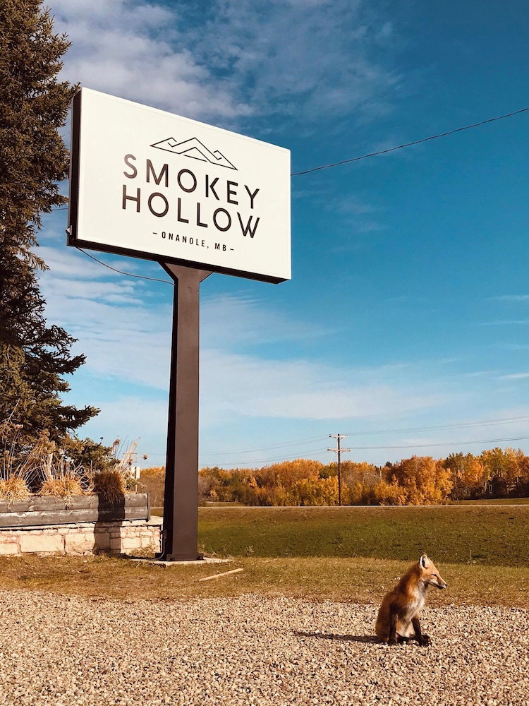 Hotel Smokey Hollow Motel & Resort