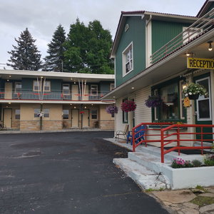 Hotel Motel St Hilaire cazare Mont-Saint-Hilaire