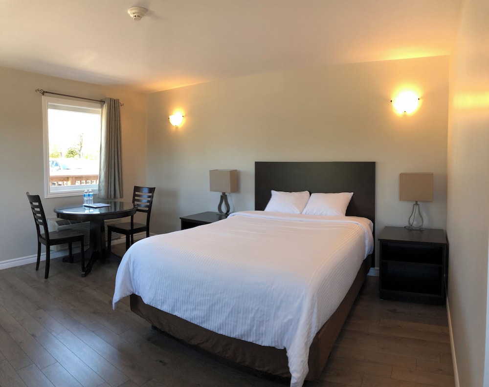 Hotel Kow's Inn