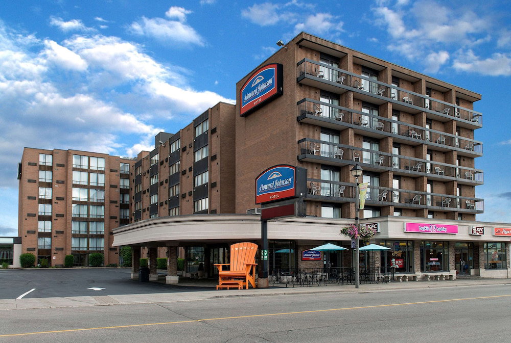 Hotel Howard Johnson Plaza By Wyndham By The Falls Niagara Falls