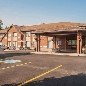 Hotel Comfort Inn Orillia cazare Orillia