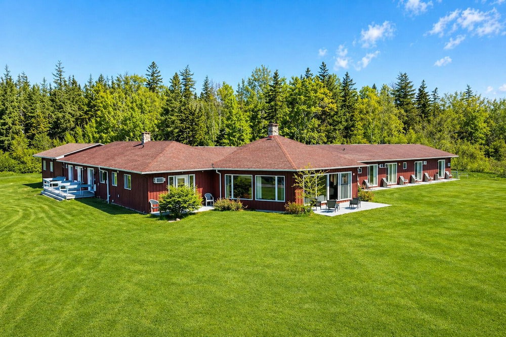 Hotel Baddeck Inn
