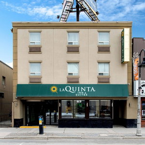 Hotel La Quinta Inn & Suites By Wyndham Oshawa cazare Oshawa