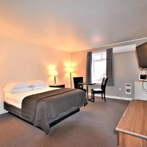 Hotel Willowbend Hotel cazare Maple Creek