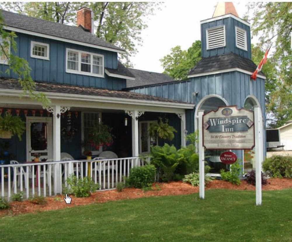 Hotel Windspire Inn
