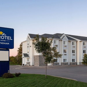 Hotel Microtel Inn & Suites By Wyndham Sault Ste. Marie cazare Sault Ste. Marie