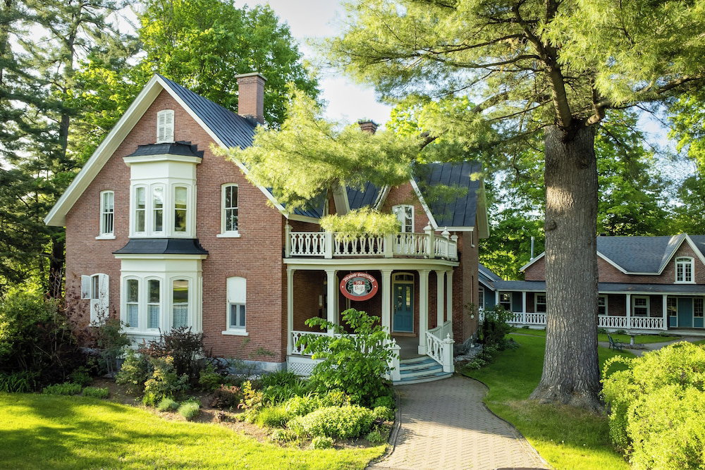 Hotel Manoir Sweetsburg