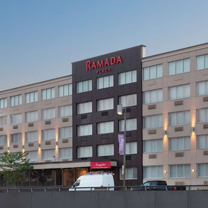 Hotel Ramada Plaza By Wyndham Montreal cazare Notre-Dame-de-Grace