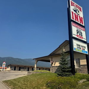Hotel Big Horn Motor Inn cazare Grande Cache