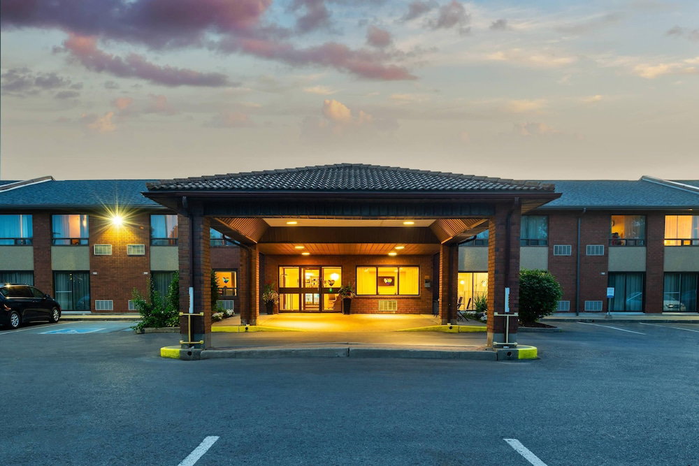 Hotel Comfort Inn Kingston - Highway 401