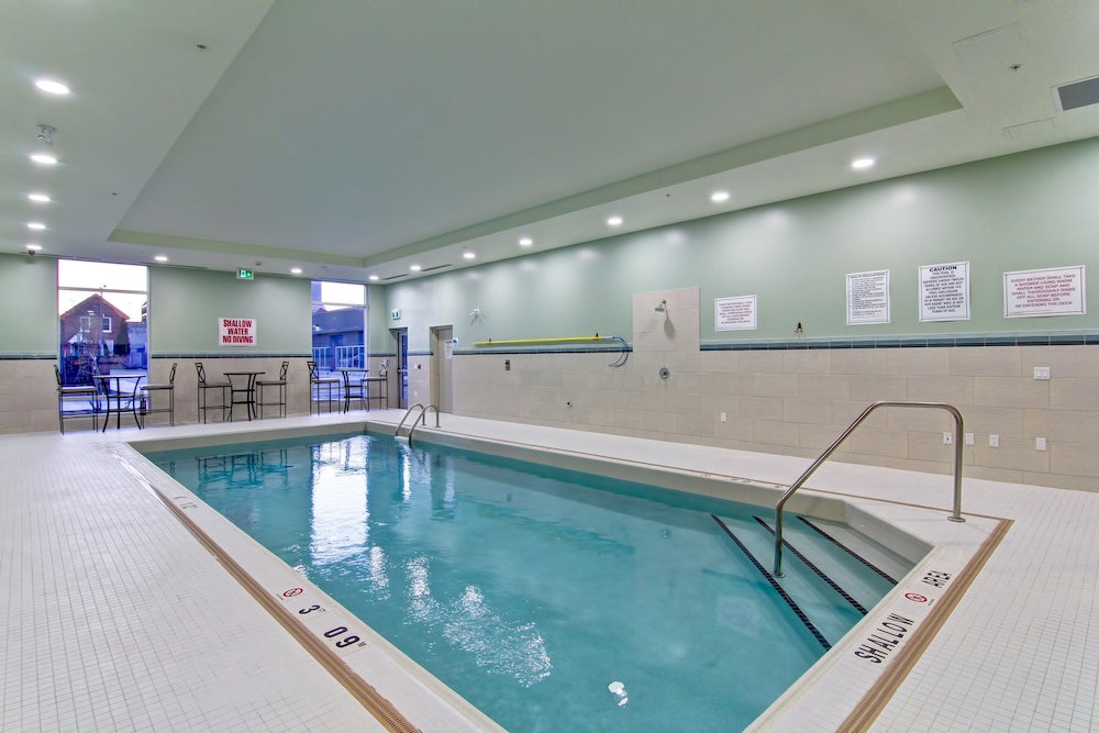 Hotel Holiday Inn Express & Suites Oshawa Downtown - Toronto Area By Ihg