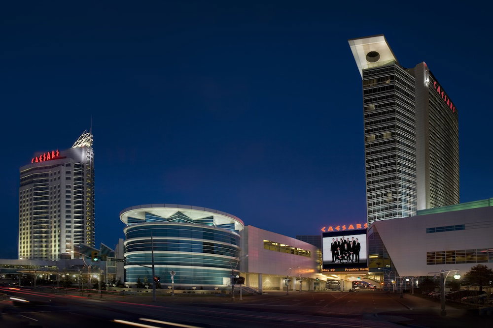 Hotel Caesars Windsor Hotel & Casino - A Caesars Rewards Destination