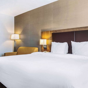 Hotel Quality Hotel Dorval cazare Saint-Laurent
