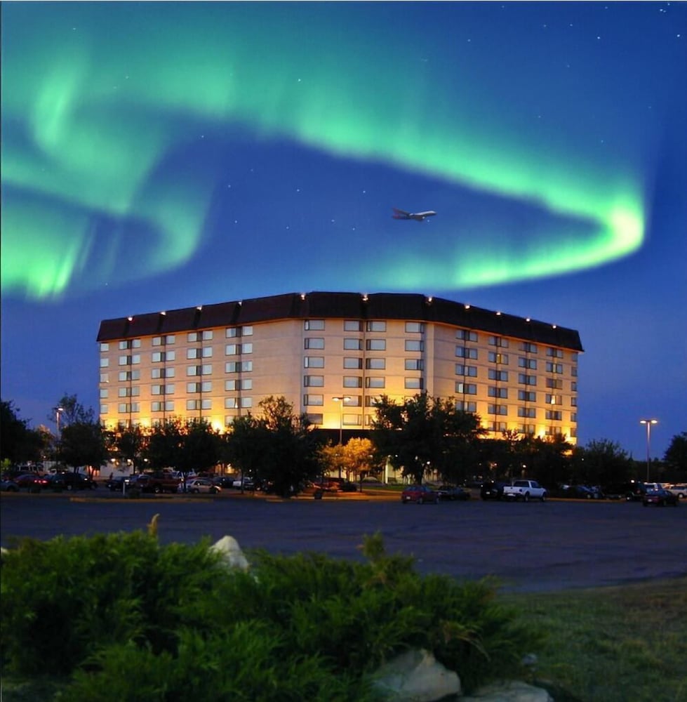 Hotel Saskatoon Inn