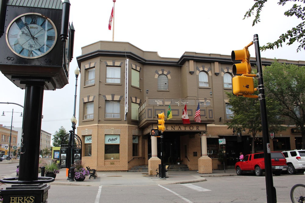 Hotel Hotel Senator