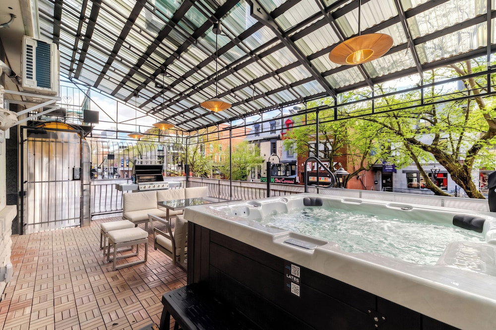 Hotel Theatre Hotel By Lodgo