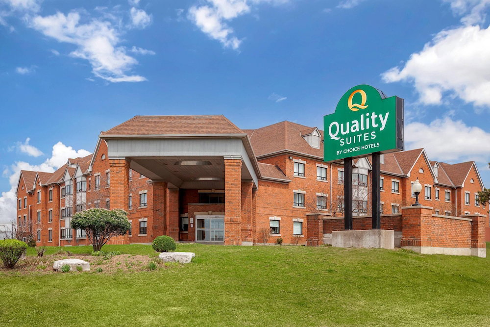Hotel Quality Suites Whitby