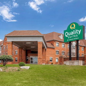 Hotel Quality Suites Whitby cazare Oshawa