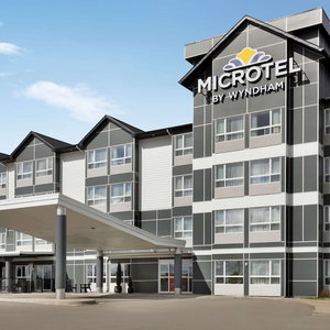Hotel Microtel Inn & Suites By Wyndham Estevan cazare Estevan