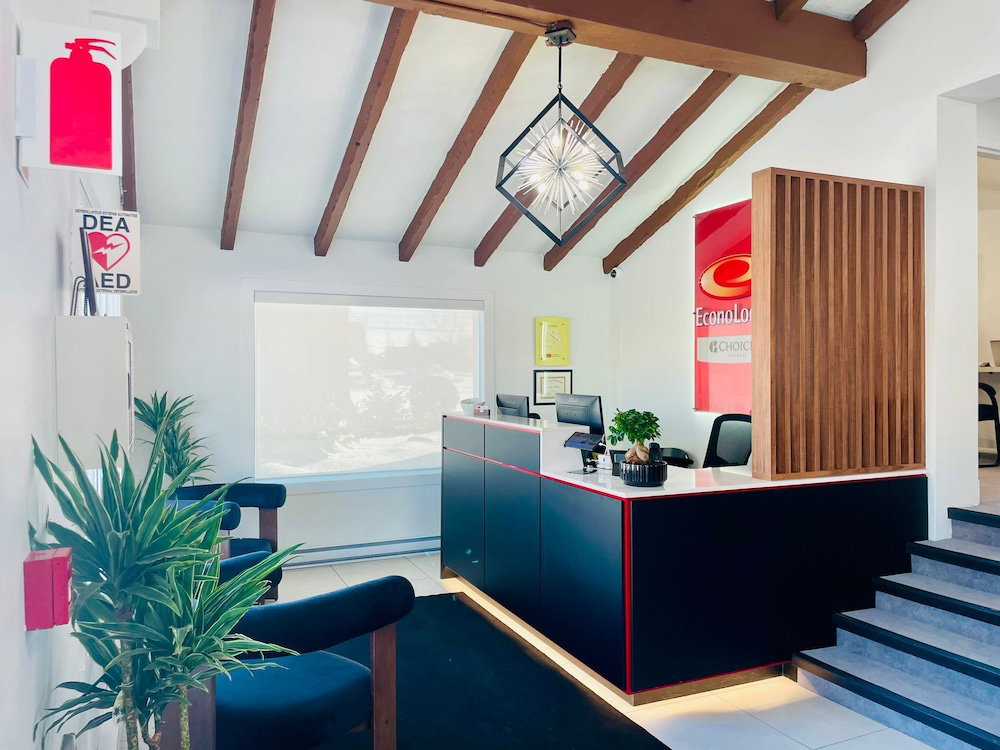 Hotel Econo Lodge Montreal-Brossard