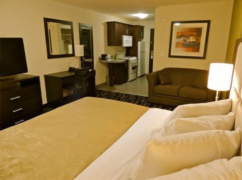 Hotel Stoughton Western Star Inn & Suites