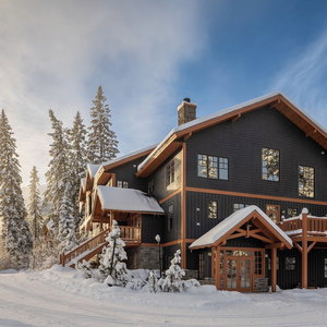 Hotel Copper Horse Lodge cazare Golden