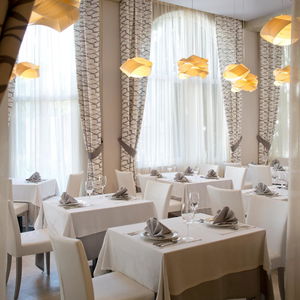 Hotel Palma cazare Tivat