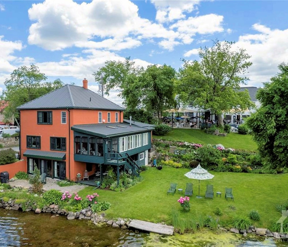 Hotel Upper Rideau Bed & Breakfast